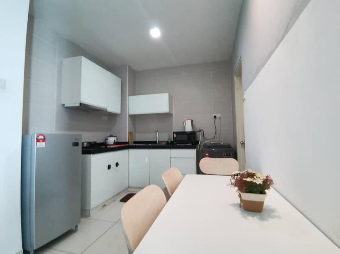 Homestay Kuala Lumpur ; Terminal TBS ; Bukit Jalil Luaran gambar